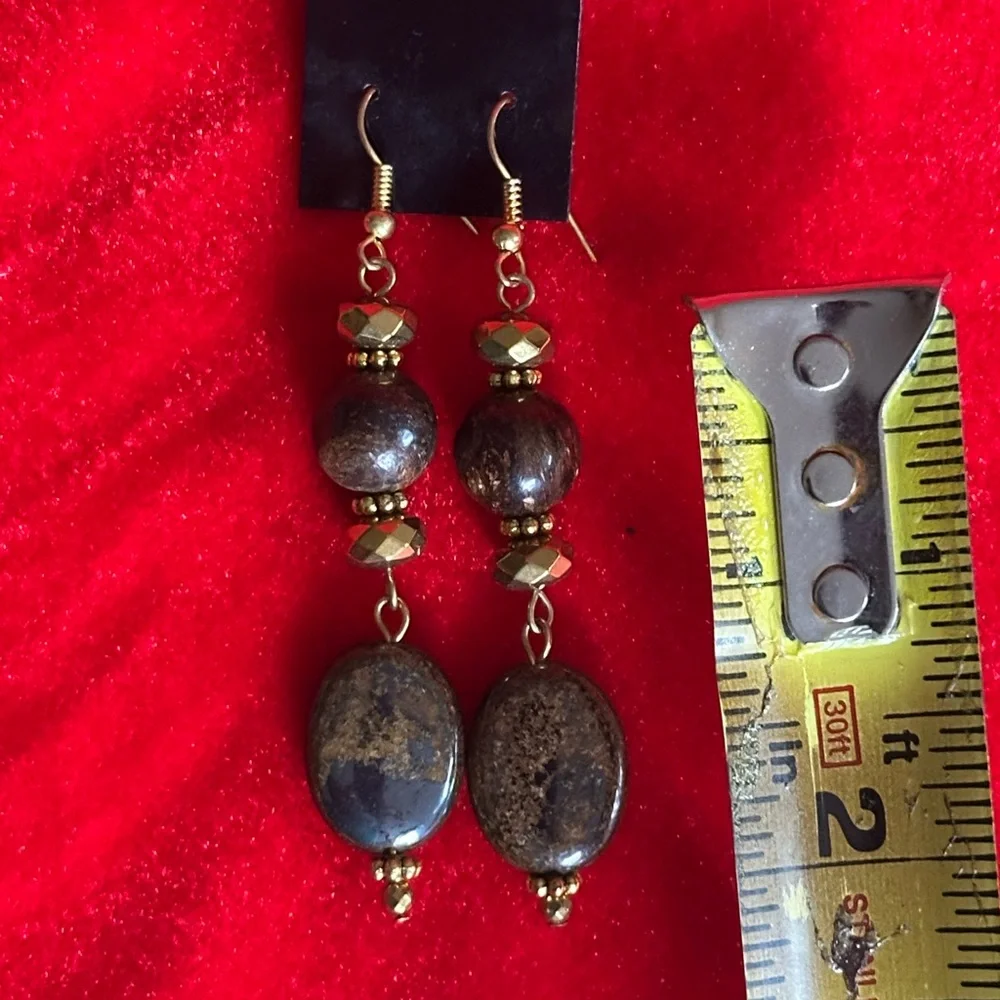 Handcrafted Bronzite & Hematite Gemstone Necklace & Earring set. - Picture 4 of 6